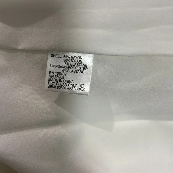 ANTONIO MELANI Women’s quarter length sleeves knee length WHITE DRESS size 8 - Picture 6 of 6